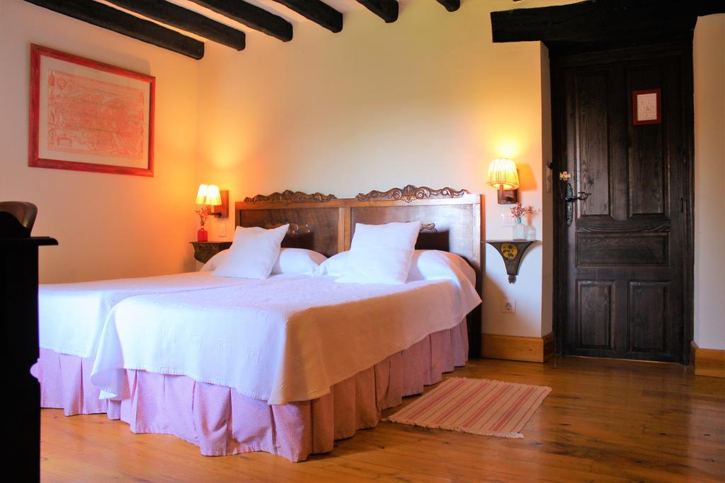 La Casona De Suesa Hotel Стая снимка